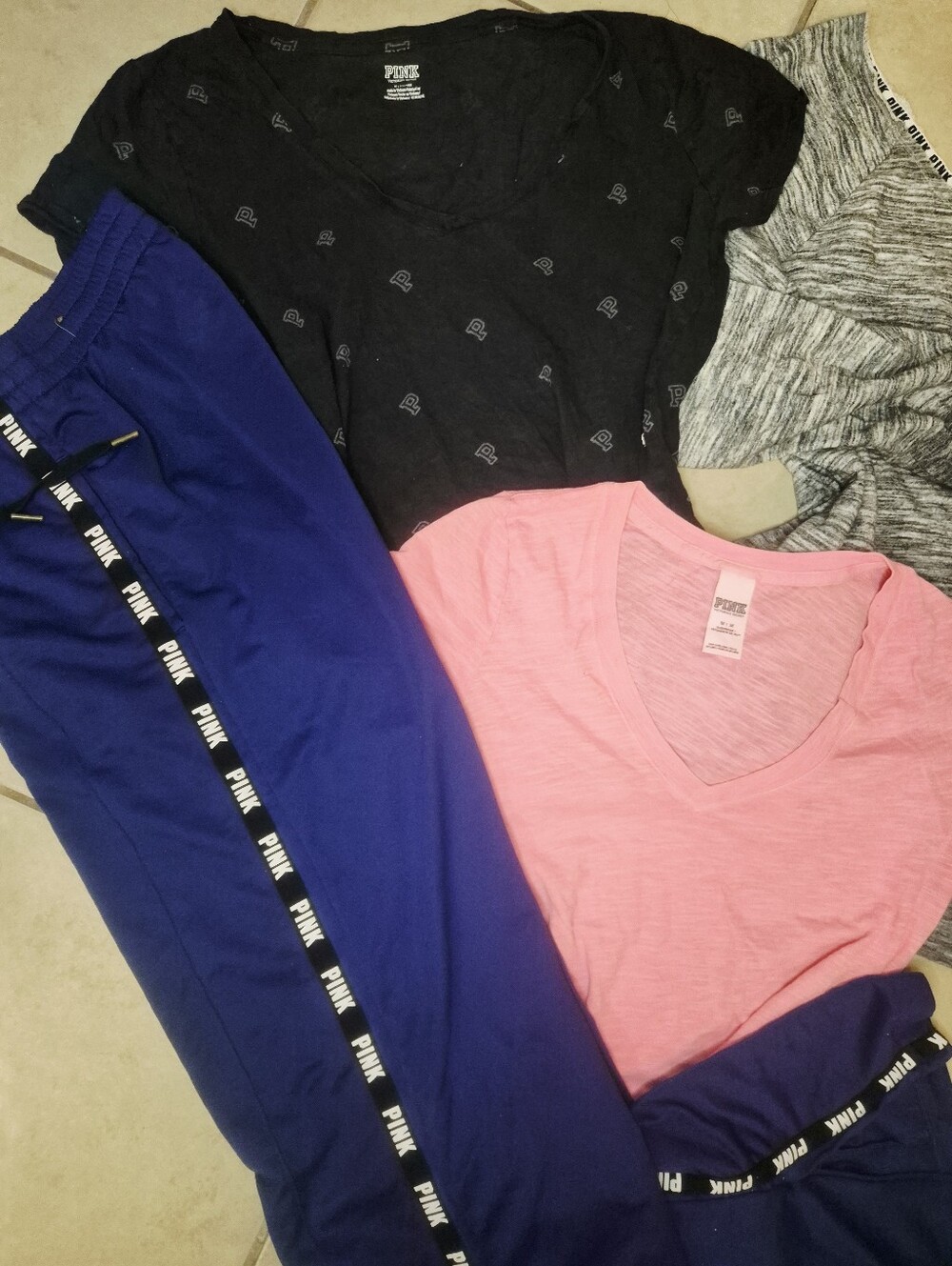 Pink Bundle Good Conditions Size Medium - Picture 2 of 3